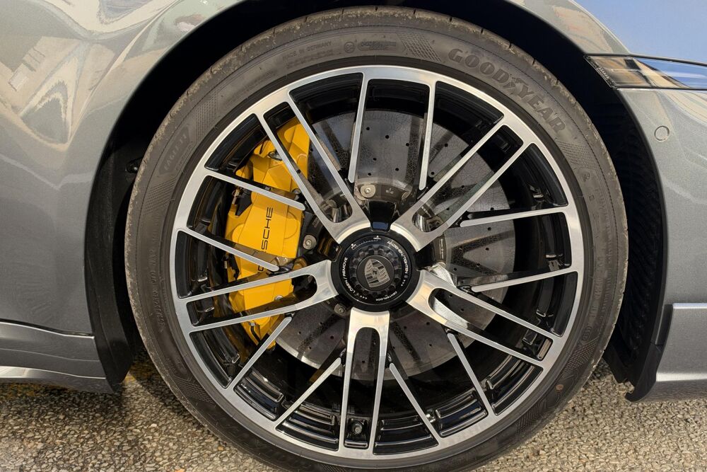 911 Porsche (992.2) Turbo S 3.6 T-Hybrid 711 ch PDK Toit ouvrant 2026 occasion 78760 Jouars-Pontchartrain