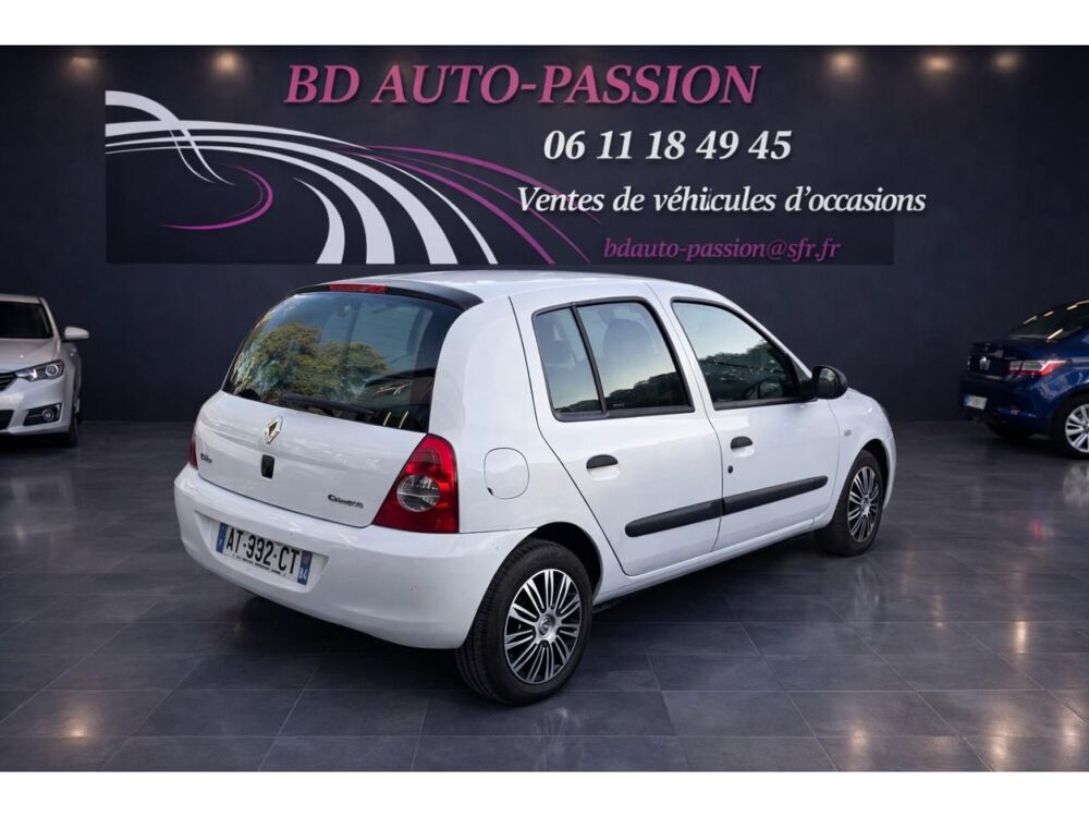 Clio 1.2i 75CH GPL II Campus Evolution / Distribution et entreti 2010 occasion 30260 Orthoux-S&eacute;rignac-Quilhan