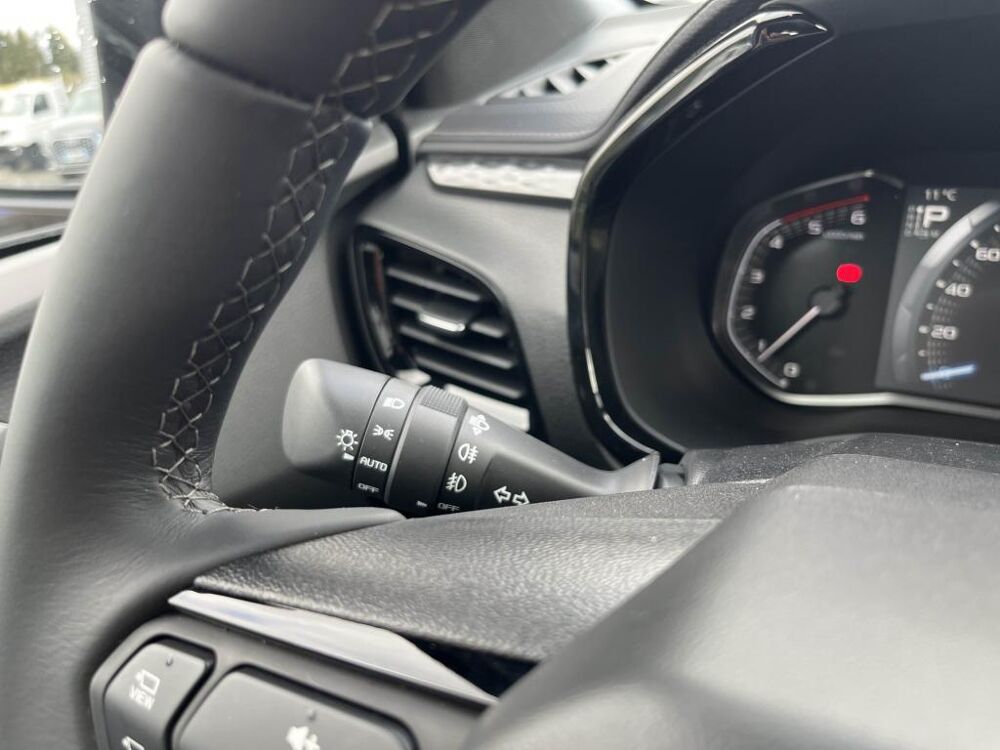 D-Max NOUVEAU 2.2 L ! * 44 724 HT *SPACE NITRO SPORT 2.2 A/T 4x4 M 2026 occasion 44700 Orvault