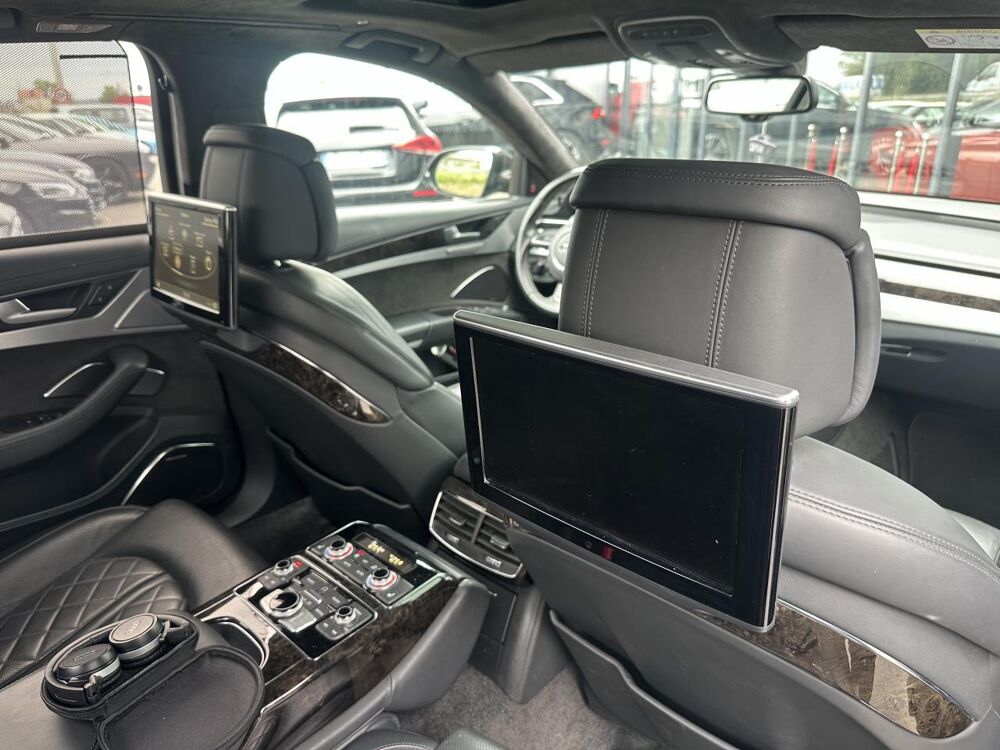 S8 Plus Quattro 4.0 V8 TFSI - BVA Tiptronic - GARANTIE 12 MOIS 2016 occasion 33450 Montussan