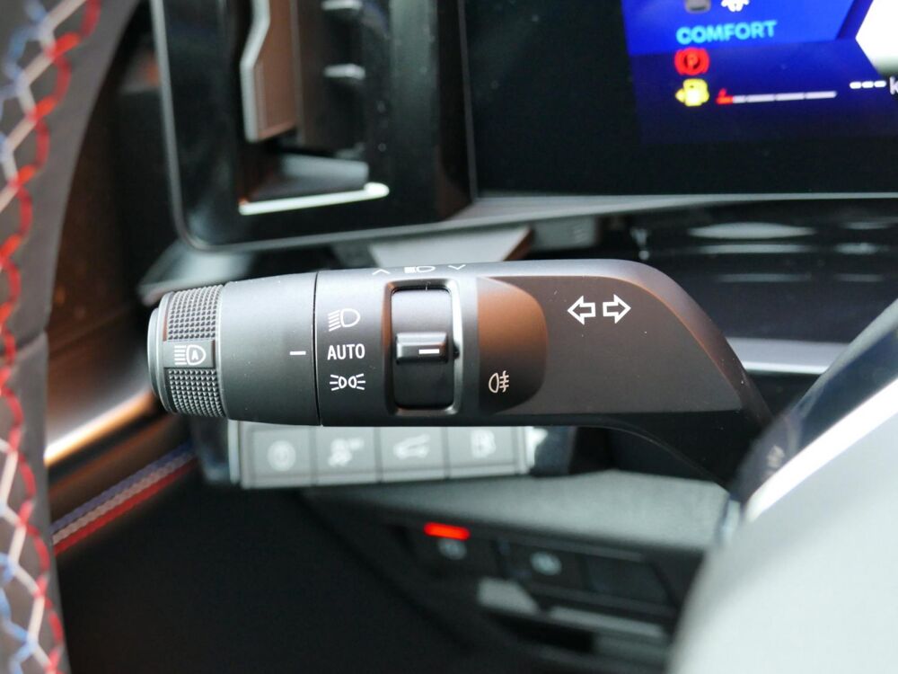 Rafale E-TECH 4X4 300 ATELIER ALPINE - BVA + TOIT SOLARBAY 2026 occasion 77090 Coll&eacute;gien