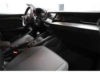 A1 1.0 30 TFSI 110 S line S-Tronic Sportback 2024 occasion 06550 La Roquette-sur-Siagne