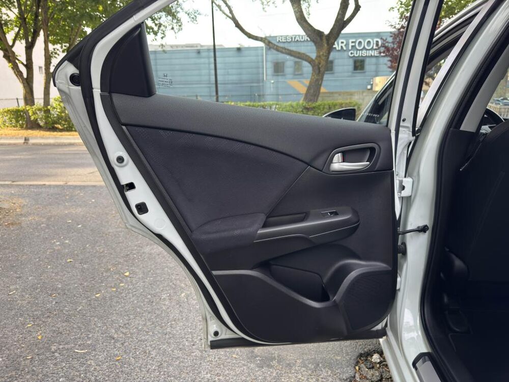 Civic 2.2 i-DTEC 2012 BERLINE Ex&eacute;cutive 2013 occasion 77185 Lognes