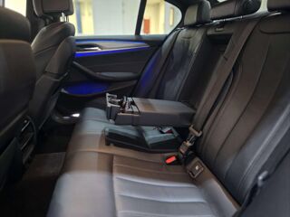 S&eacute;rie 5 530d xDrive - BVA Sport Steptronic BERLINE G30 F90 M Sport 2017 occasion 13760 Saint-Cannat