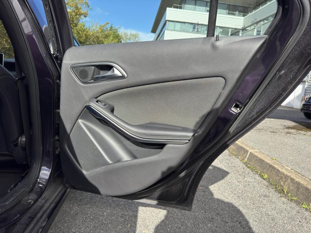 Classe A A 180 CDI FAP BlueEfficiency BERLINE - BM 176 Inspiration 2013 occasion 77185 Lognes