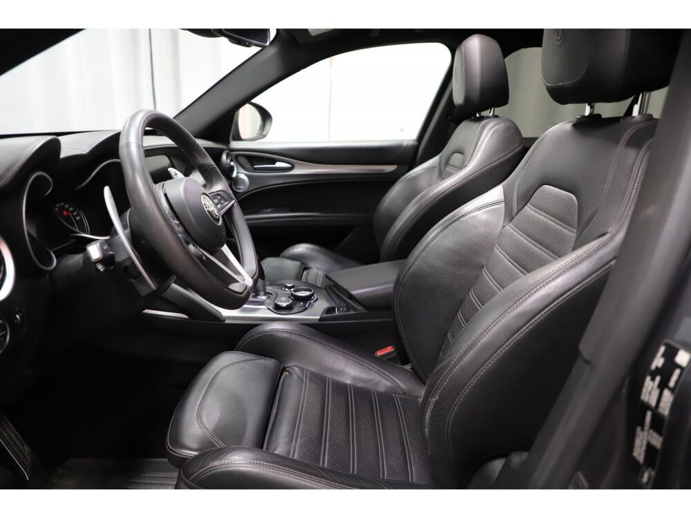 Stelvio 2.2 D 180 Sport Edition Q4 - BVA 2018 occasion 06550 La Roquette-sur-Siagne