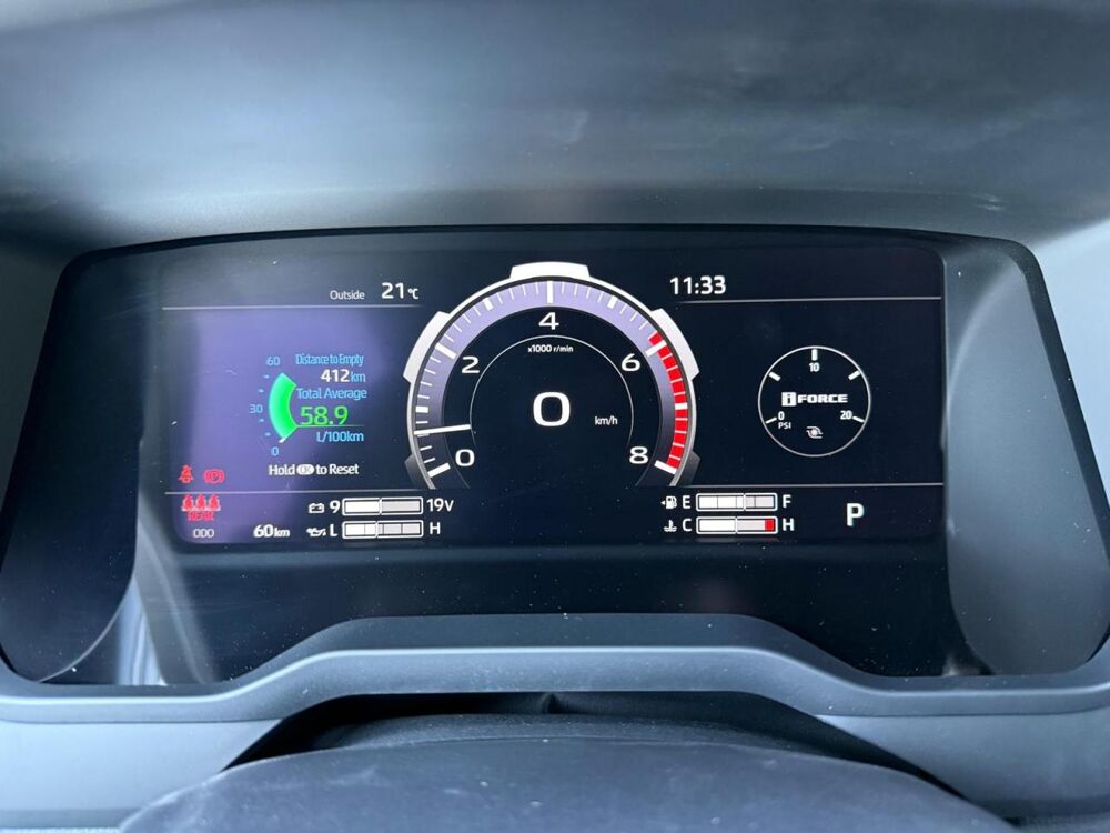 Divers CREWMAX LIMITED TRD OFF ROAD 2026 occasion 91830 Le Coudray-Montceaux