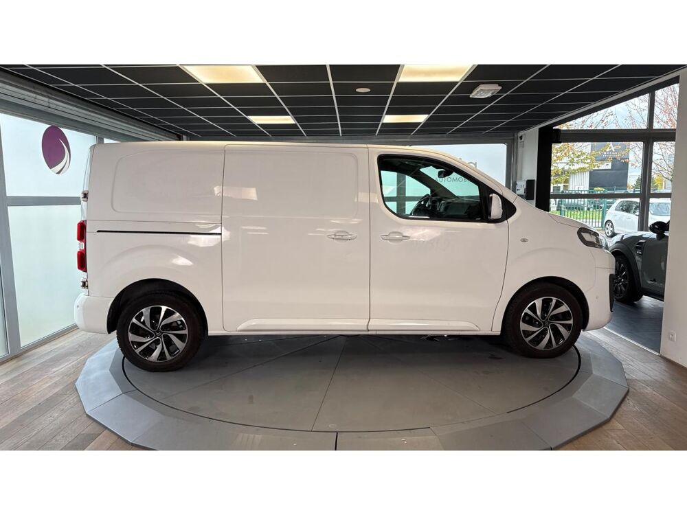 Jumpy M 2.0 BlueHDi 150 Attelage / Cam&eacute;ra de recul / apple car pla 2017 occasion 60740 Saint-Maximin