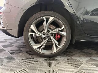A3 Sportback 1.4 45 TFSI e - 245 S-Tronic 6 8Y Competition SU 2023 occasion 94360 Bry-sur-Marne