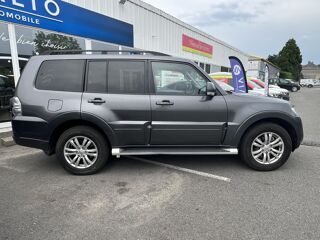 Pajero - 3.2 DI-D - BVA - 7 PLACES - LONG - INSTYLE - PHASE 2 2012 occasion 49070 Beaucouz&eacute;