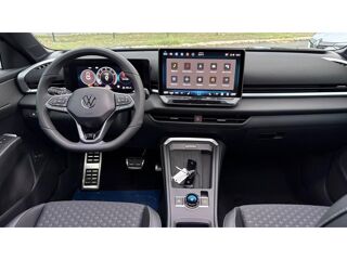 T-ROC 1.5 eTSI 150 DSG R-Line +IQ LIGHT+T.OUVR+PACK BLACK 2026 occasion 81580 Soual