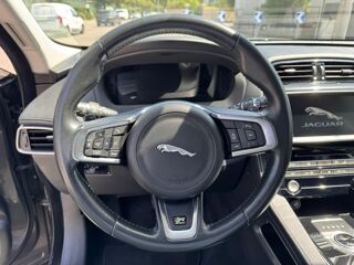 F-PACE 3.0 D V6 - 300 - BVA - Stop/Start - AWD R-Sport / GARANTIE / 2016 occasion 78300 Poissy