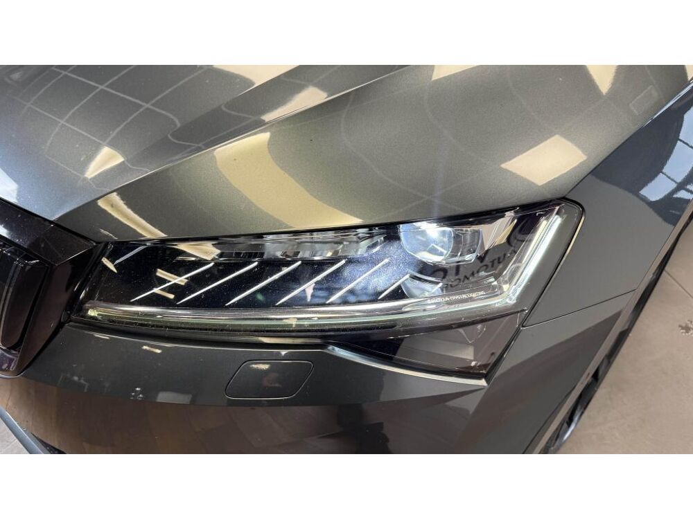 Superb Combi Sportline 1.4 TSI PHEV 218 - 2&egrave;me main - Entretien Com 2020 occasion 60740 Saint-Maximin
