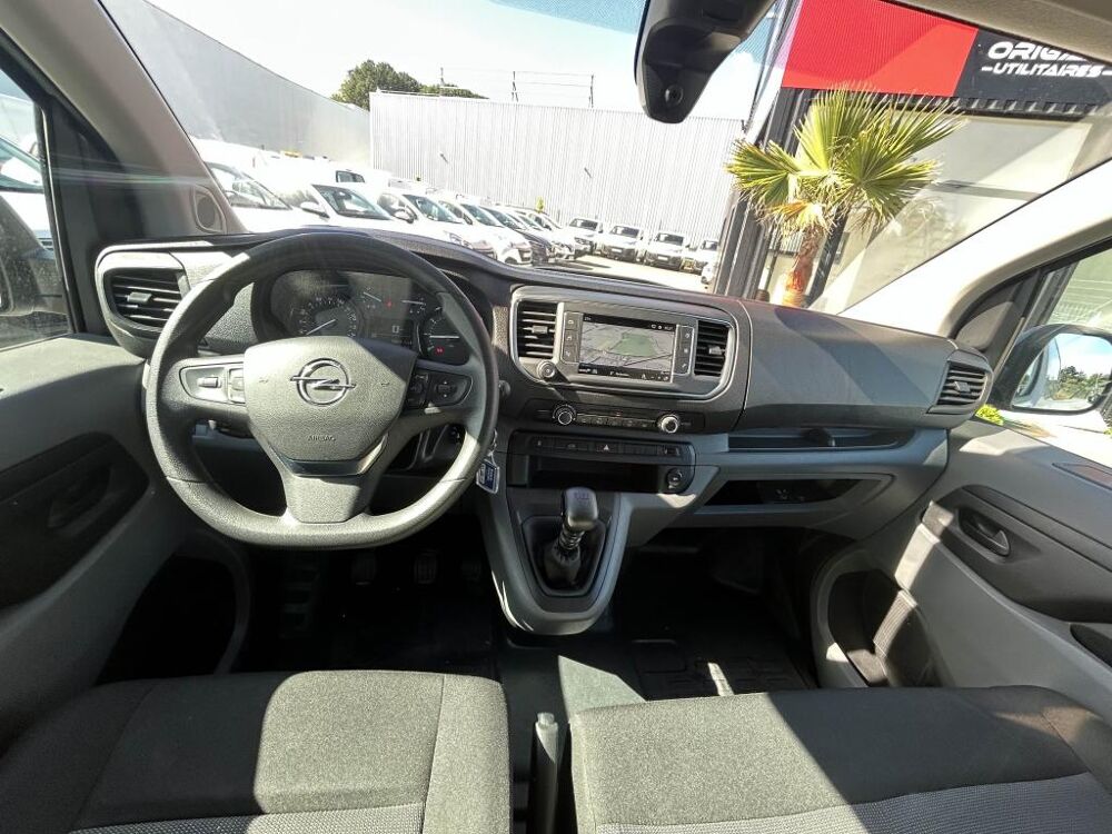 Vivaro L2 STANDART PACK BUSINESS BlueHDi 120 S&S FOURGON 2022 occasion 44700 Orvault