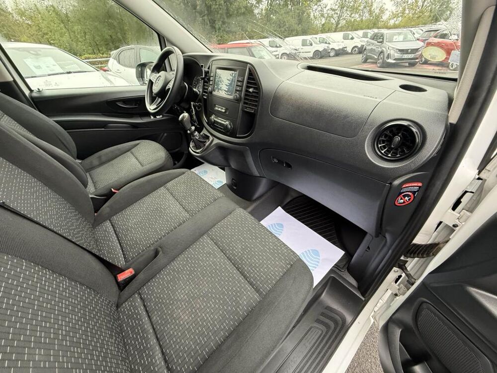 Vito Long 2.8t 110 CDI BlueEfficiency FOURGON First TVA RECUPERA 2021 occasion 19100 Brive-la-Gaillarde
