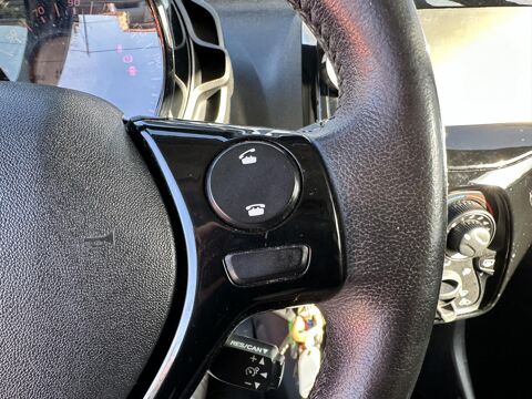 108 1.2i 82 CH Allure CAMERA DE RECUL KIT DISTRIB A JOUR GARANT 2015 occasion 33450 Montussan