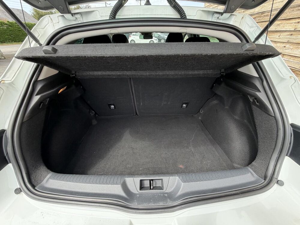 M&eacute;gane 1.2 Energy TCe - 130 IV BERLINE GT Line 2017 occasion 19100 Brive-la-Gaillarde