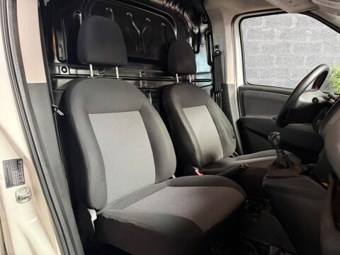 Doblo 1.3 Multijet 16V 90ch Fourgon - GARANTIE 6 MOIS 2012 occasion 33700 M&eacute;rignac