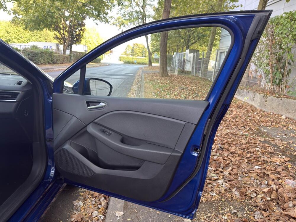 Clio 1.6 E-Tech Hybride -140 - BVA BERLINE Zen - ENTRETIEN RENAUL 2021 occasion 77185 Lognes