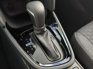 Yaris Cross 1.5 Hybrid 130 BVA Design avec Cam&eacute;ra, R&eacute;gulateur adaptatif 2026 occasion 35300 Foug&egrave;res