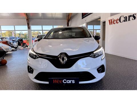 Clio 1.5 BLUEDCI 100 CH BUSINESS GARANTIE 12 MOIS 2022 occasion 16000 Angoul&ecirc;me