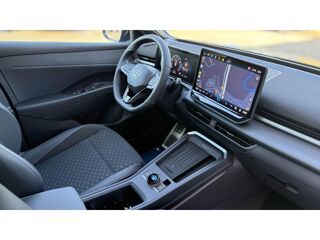 T-ROC 1.5 eTSI 150 DSG R-Line +ATTELAGE+IQ LIGHT+HARMAN KARDON+T.O 2026 occasion 81580 Soual