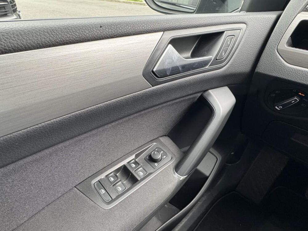 Touran 2.0 TDI 122ch LOUNGE BUSINES 7 PLACES 2022 occasion 44700 Orvault
