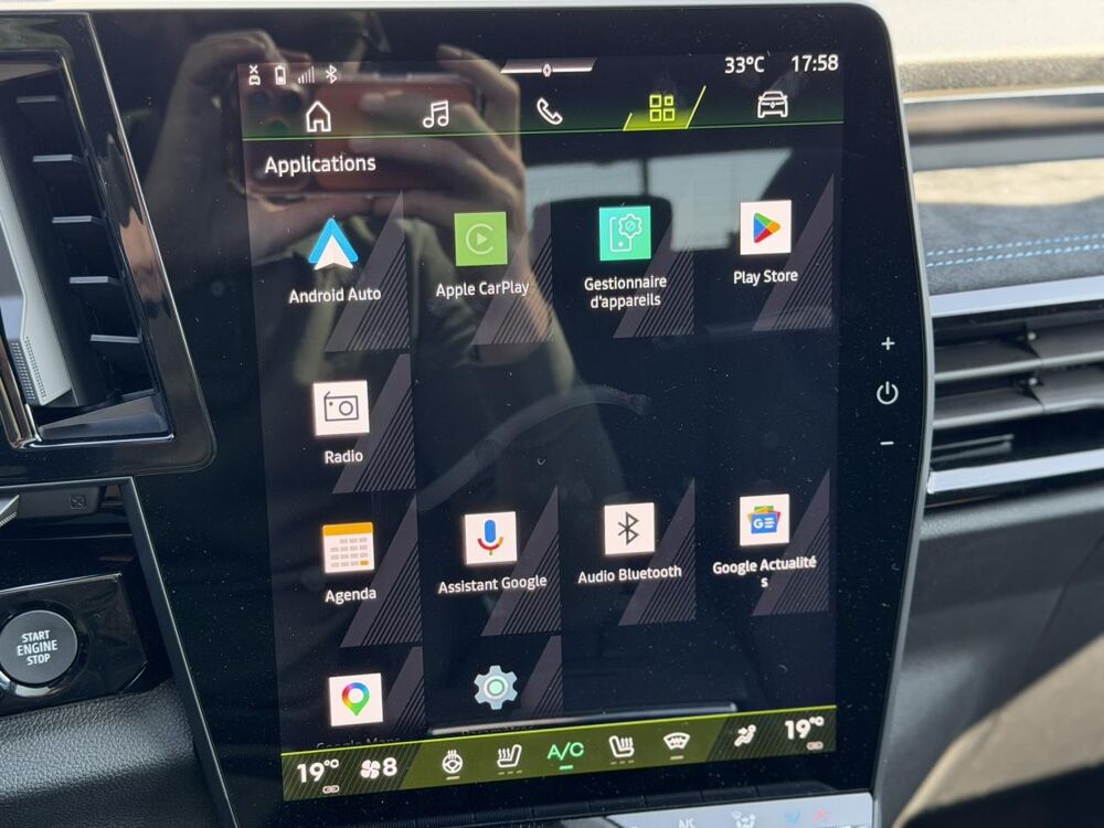 Austral E-Tech Full Hybrid 200 Esprit Alpine avec Toit pano et Harma 2025 occasion 35300 Foug&egrave;res
