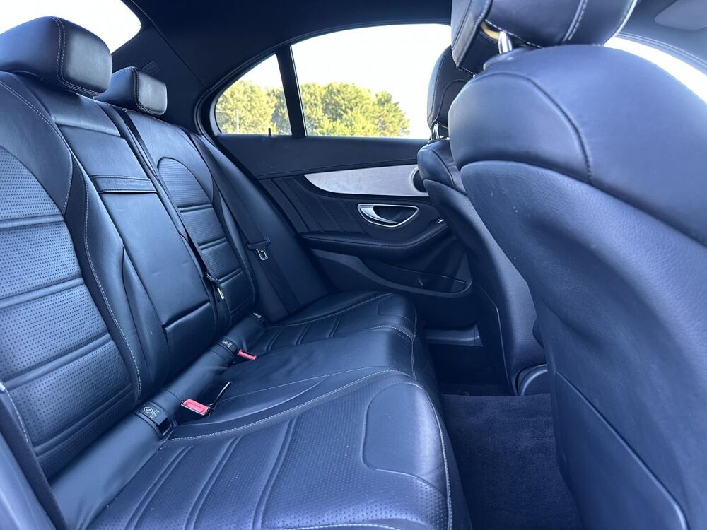 Classe C C 63 - BVA Speedshift MCT AMG - GARANTIE 12 MOIS 2015 occasion 33450 Montussan