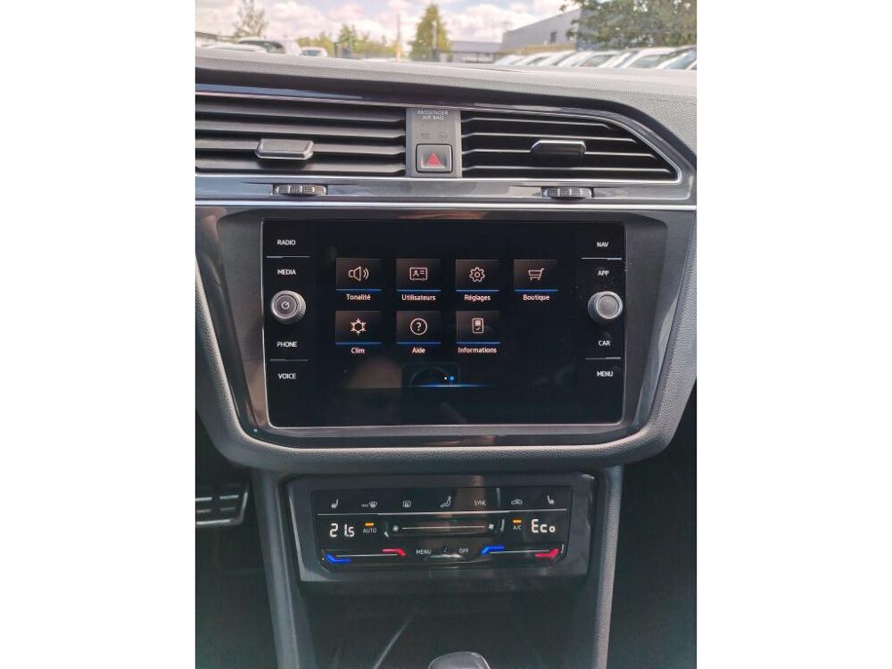 Tiguan R-LINE EXCLUSIVE EHYBRID 245ch DSG6 RECHARGEABLE 2021 occasion 44700 Orvault