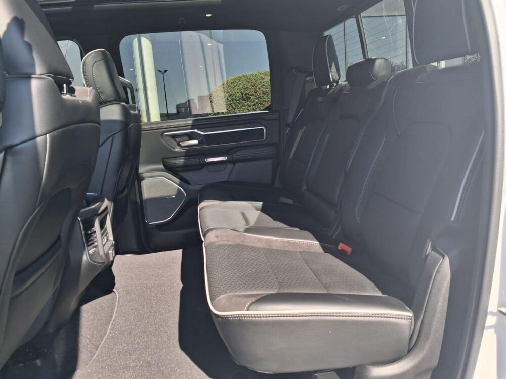 RAM 1500 CREW LAIE SPORT NIGHT EDITION AIR 2025 occasion 91830 Le Coudray-Montceaux