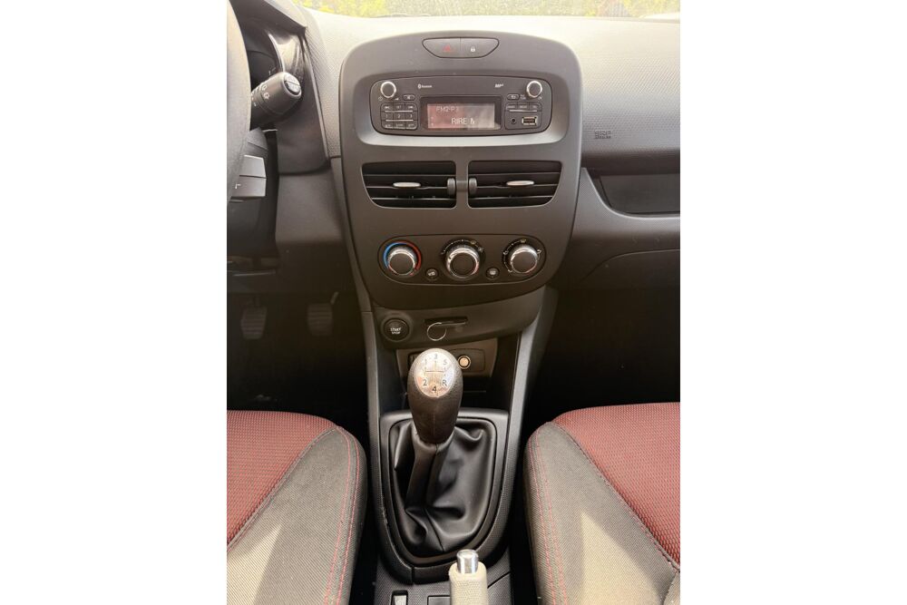 Clio 1.2 GPL - 75 BERLINE Life - REGULATEUR & LIMITEUR - BLUETOOT 2014 occasion 78760 Jouars-Pontchartrain