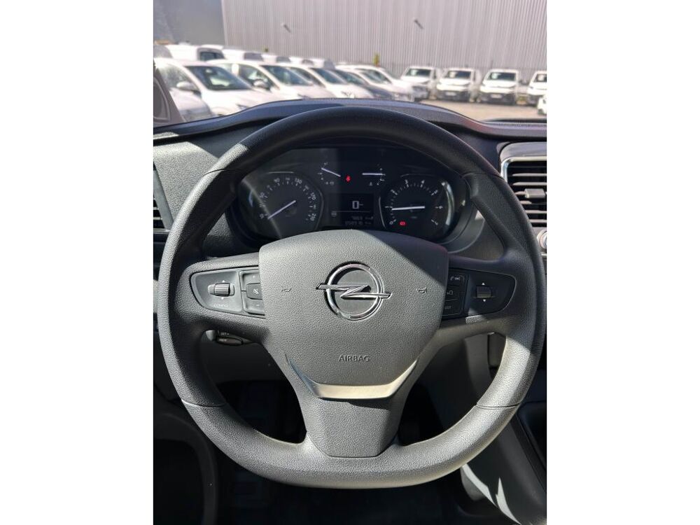 Vivaro L2 STANDART PACK BUSINESS BlueHDi 120 S&S FOURGON 2022 occasion 44700 Orvault