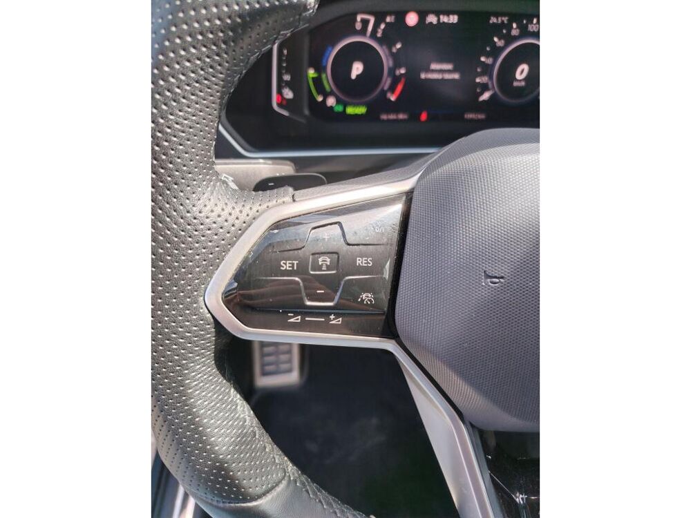 Tiguan R-LINE EXCLUSIVE EHYBRID 245ch DSG6 RECHARGEABLE 2021 occasion 44700 Orvault