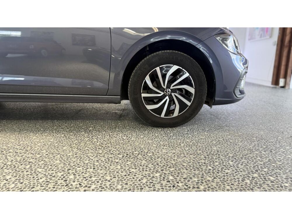 Polo 1.0 TSI 95 LIFE - GARANTIE 12 MOIS 2022 occasion 16000 Angoul&ecirc;me