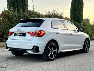 A1 SPORTBACK - 110CH -SLINE - CAM RECUL- CARPLAY 2022 occasion 13760 Saint-Cannat