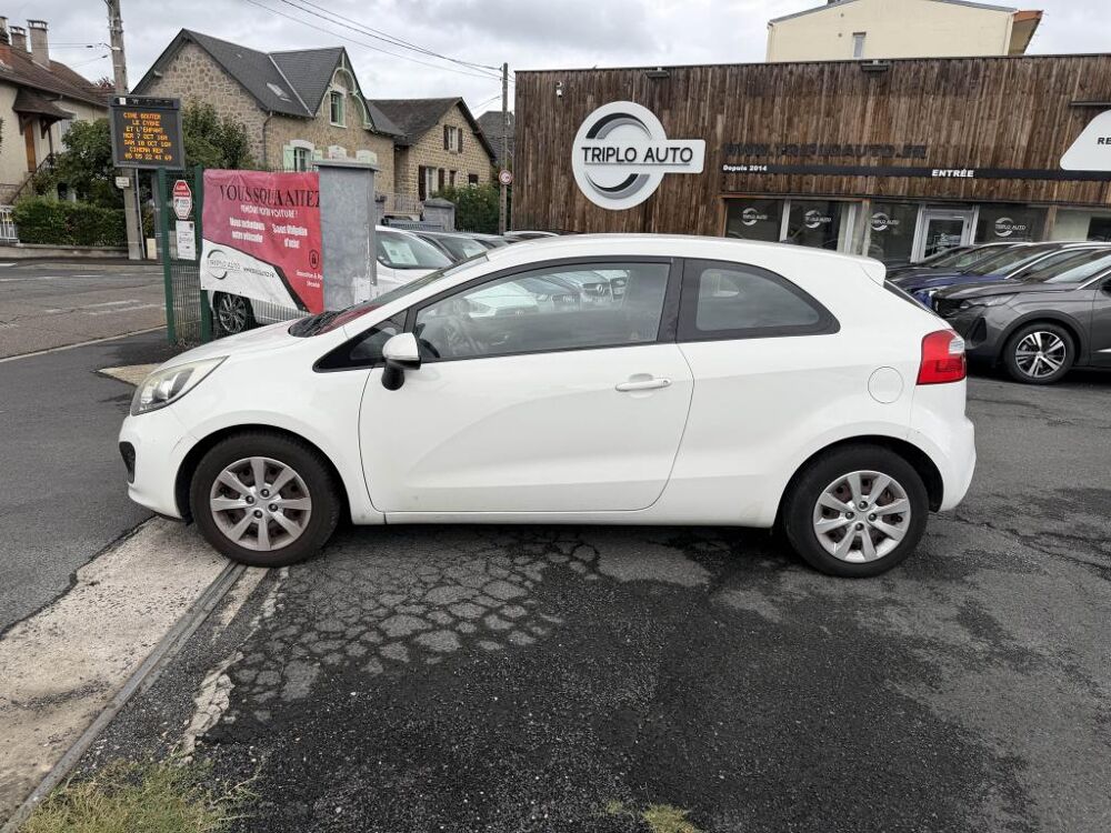 Rio 1.2i - 85 Style + clim 2013 occasion 19100 Brive-la-Gaillarde