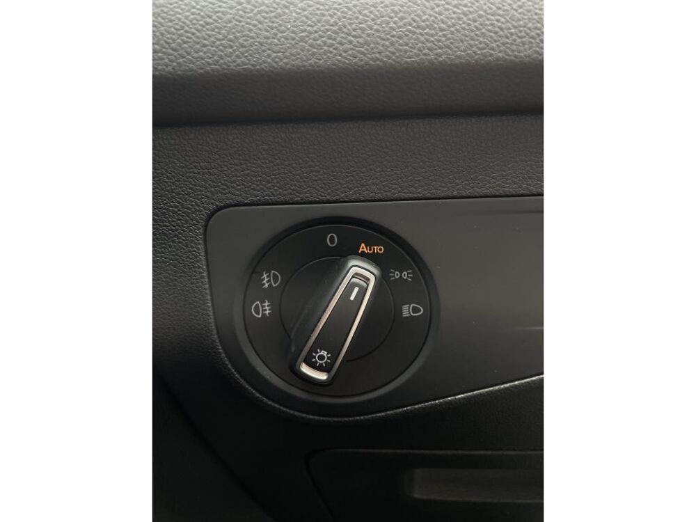 Tiguan 2.0 TDI 150ch BMT CARAT *ATTELAGE ELECTRIQUE* 2016 occasion 44700 Orvault