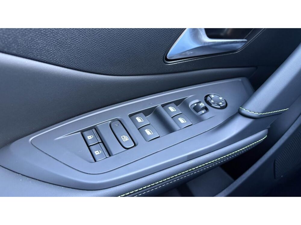 308 NOUVELLE Hybrid 145 DCS6 GT +TOIT OUVR+FOCAL+PK VISION 360 D 2026 occasion 81580 Soual