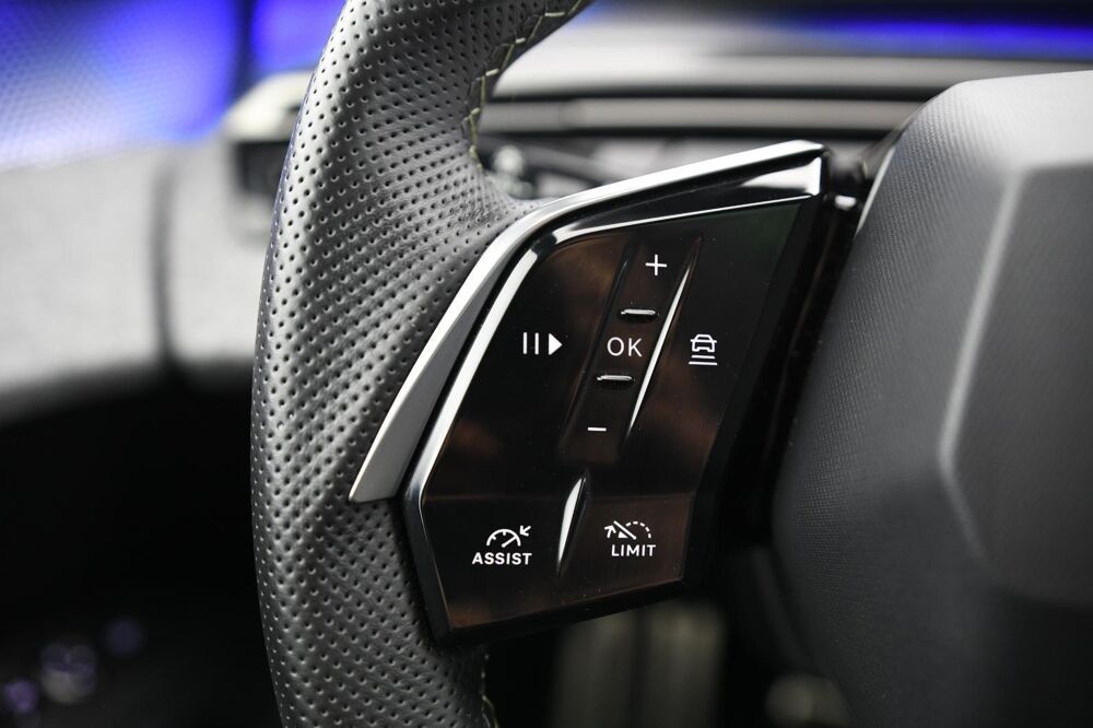 5008 Plug-in Hybrid 225 ch e-DCS7 GT occasion 17130 Montendre