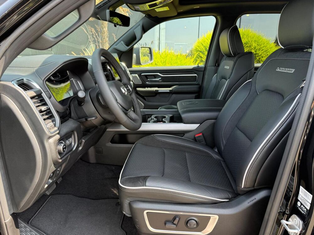 RAM 1500 CREW LAIE SPORT NIGHT EDITION AIR 2025 occasion 91830 Le Coudray-Montceaux