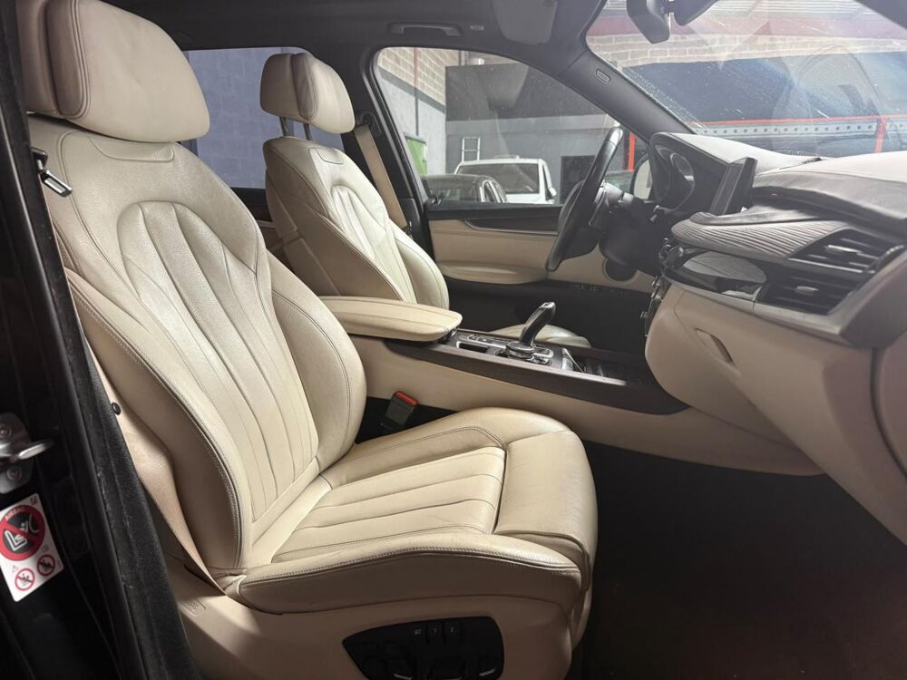 X5 (F15) 40e xDrive 2.0i 313CH ECLUSIVE TOIT OUVRANT - GARANTIE 2015 occasion 33700 M&eacute;rignac