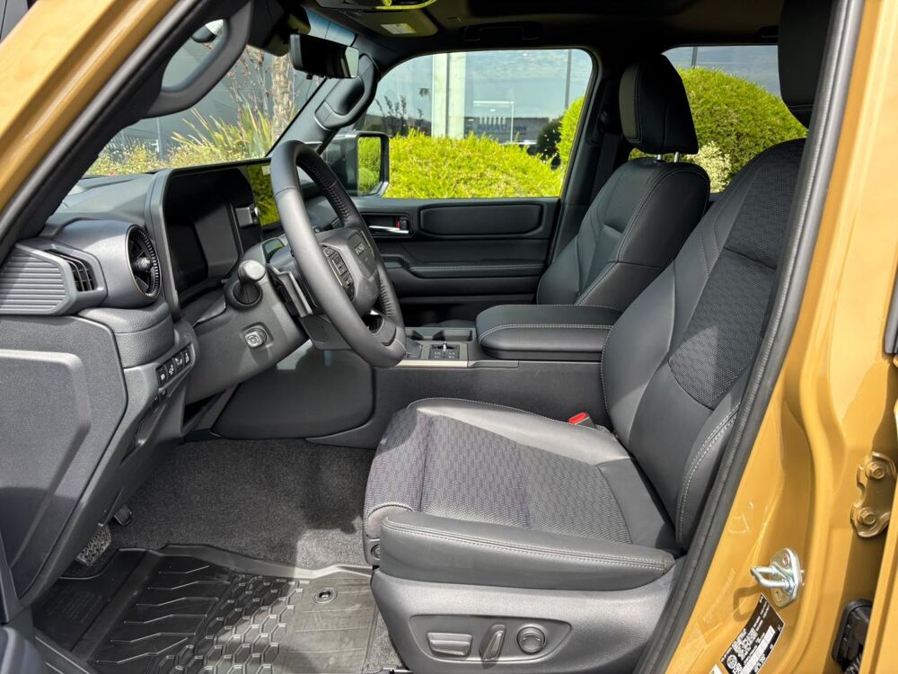 Land Cruiser 4WD WAGON HYBRID 2026 occasion 91830 Le Coudray-Montceaux