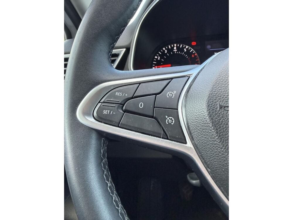 Clio V BUSINESS SCE 65ch **APPLE CARPLAY ET ANDROID AUTO** 2021 occasion 44700 Orvault
