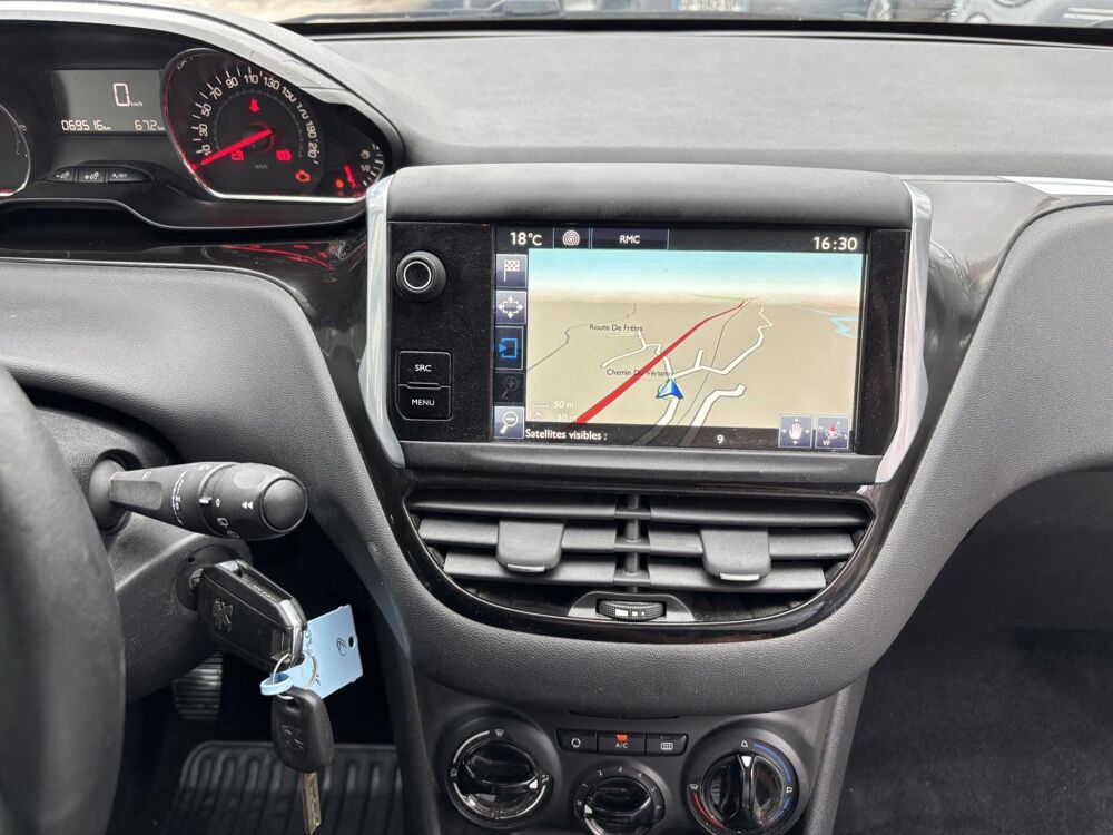 208 1.2i PureTech 12V - 82  Active 2015 occasion 83490 Le Muy