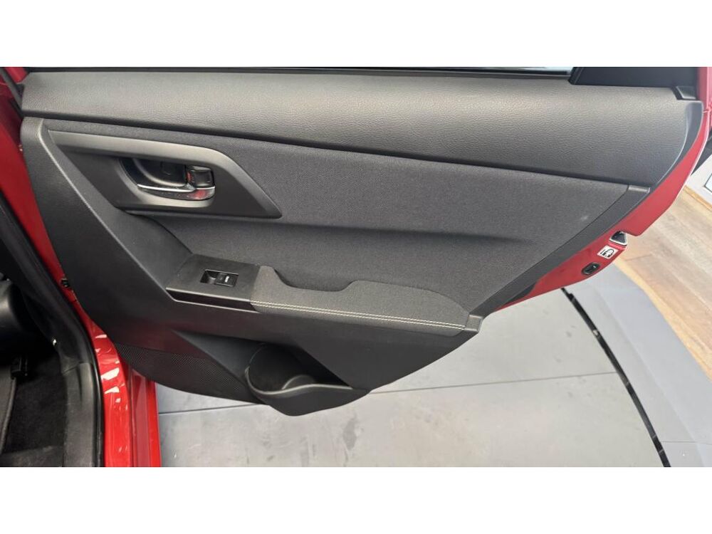 Auris Hybride 136h - BV CVT - SkyBlue - Cam&eacute;ra de recul - Entretie 2015 occasion 60740 Saint-Maximin