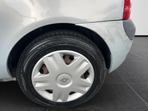 Clio 1.2i 16V II BERLINE Authentique PHASE 2 2004 occasion 06250 Mougins