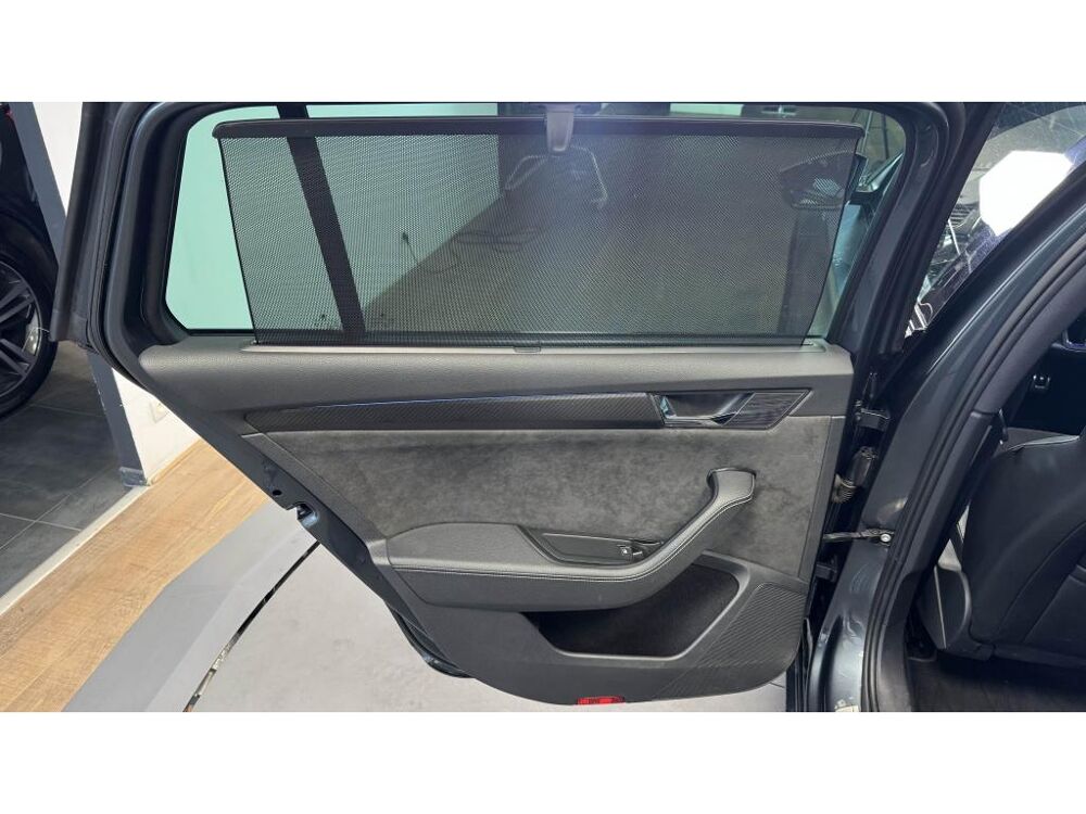 Superb Combi Sportline 1.4 TSI PHEV 218 - 2&egrave;me main - Entretien Com 2020 occasion 60740 Saint-Maximin