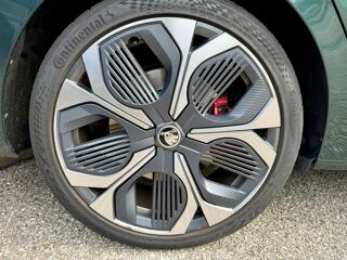 Octavia RS Combi 2.0 TFSI 265 DSG 7 DCC pilot&eacute;es Phase 2 2024 occasion 38330 Montbonnot-Saint-Martin
