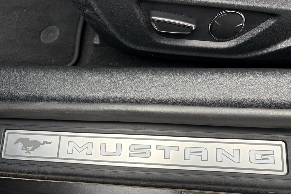 Mustang 5.0 V8 450 ceramique + echappement - cabriolet gt 2019 occasion 78760 Jouars-Pontchartrain